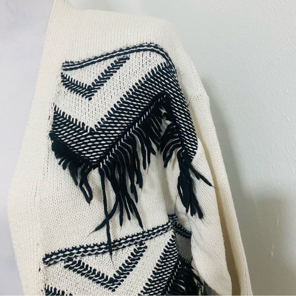 Mango Casual Textured Long Sleeve Cardigan Aztec Yarn Fringe All Over XXS/XS - Picture 3 of 7